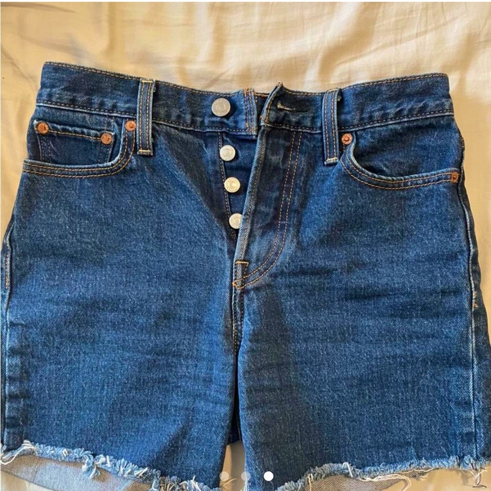 Vintage Levi distressed shorts
